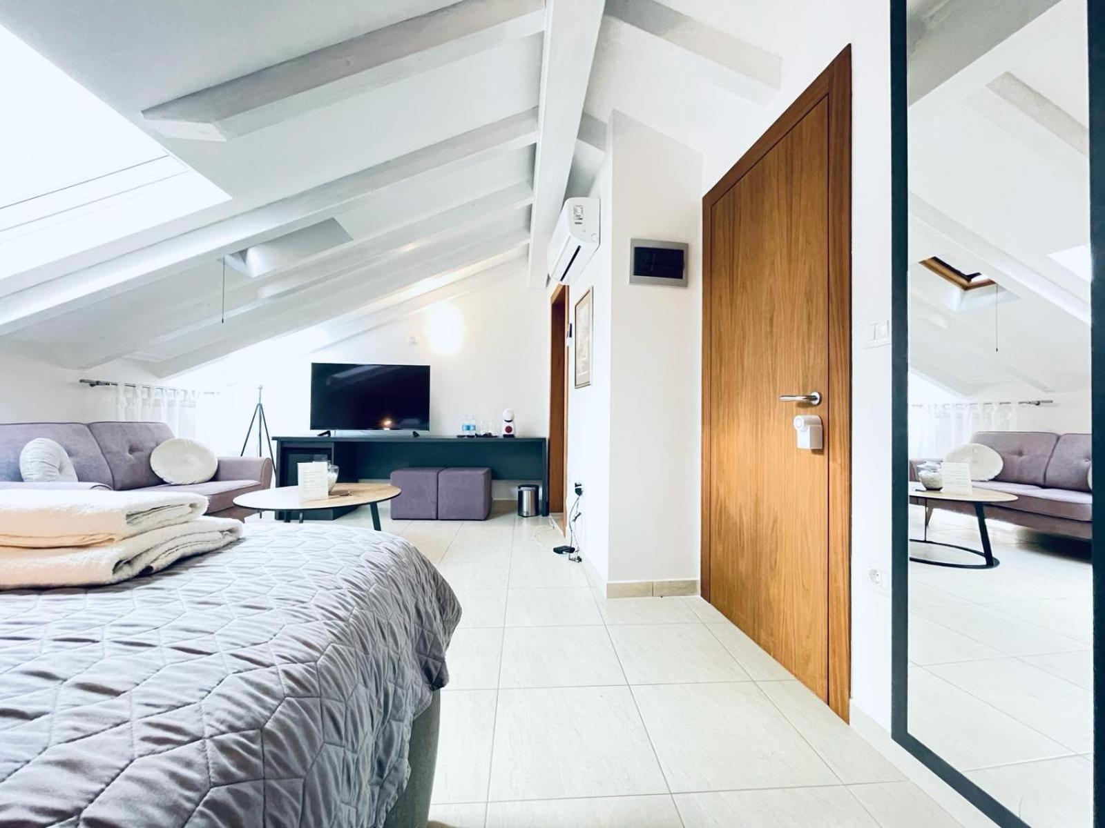 Fazana City Rooms With Free Parking Kültér fotó