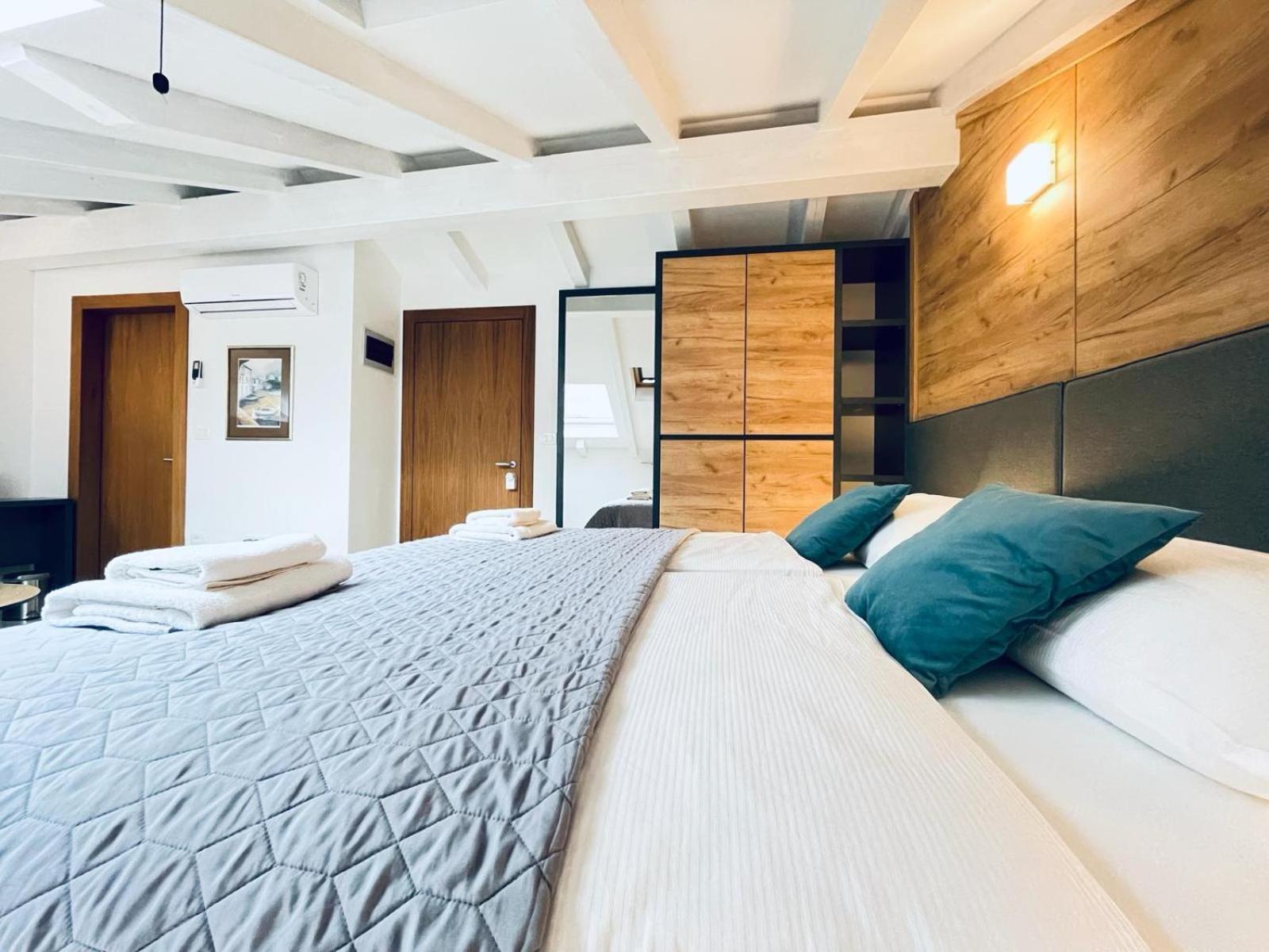 Fazana City Rooms With Free Parking Kültér fotó