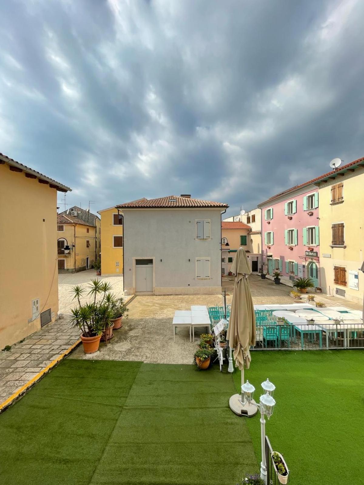 Fazana City Rooms With Free Parking Kültér fotó