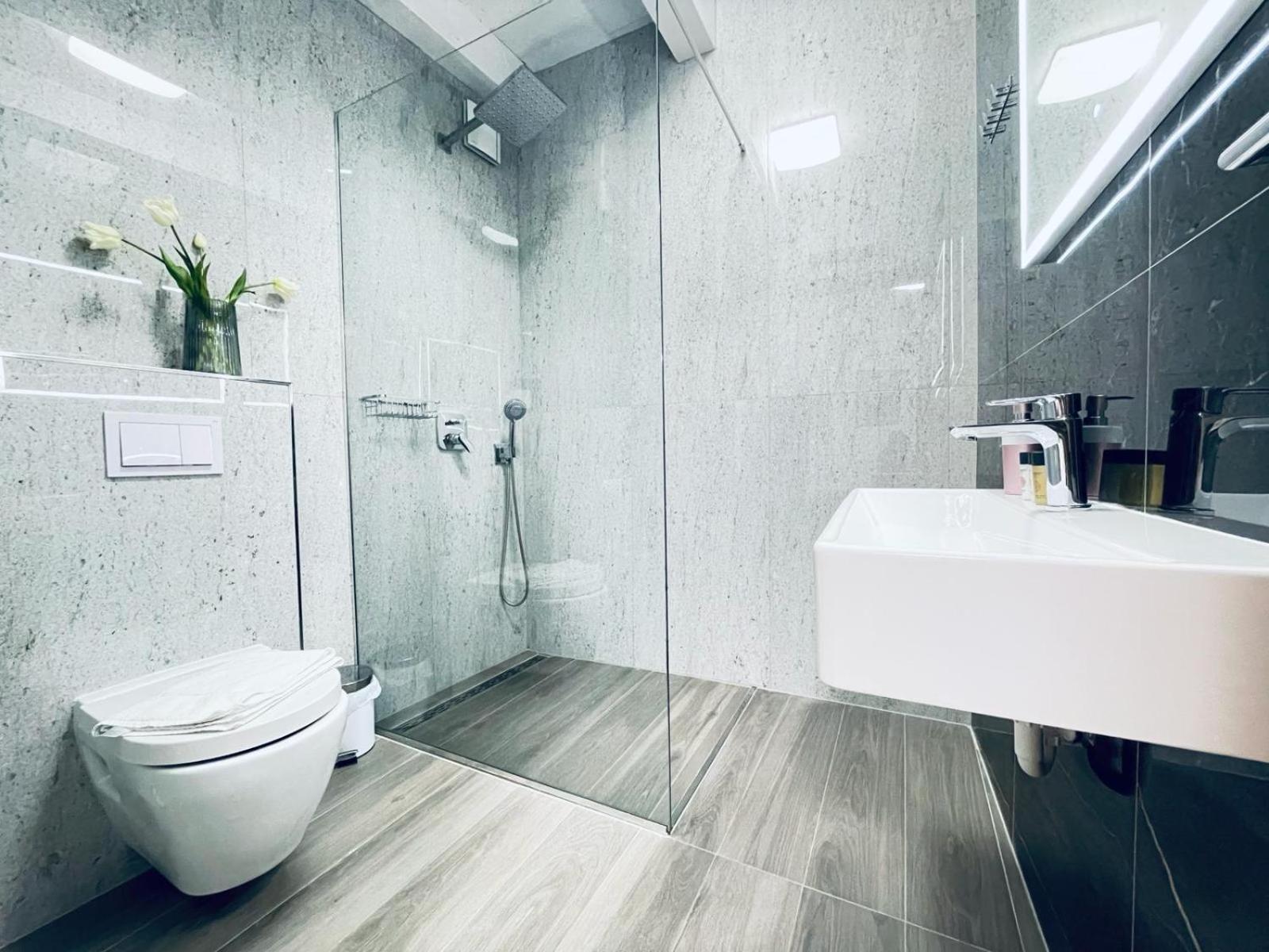 Fazana City Rooms With Free Parking Kültér fotó